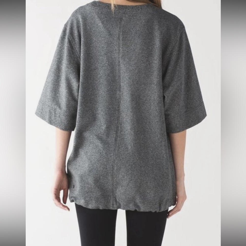 lululemon athletica Charcoal Oversized Short Sleeve Top, size 8-10 - Picture 4 of 10
